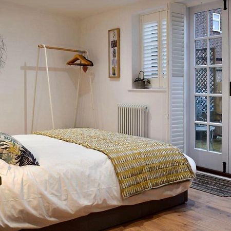 The Snug Entire Home Sleeps 2, Stratford Upon Avon Shottery Exterior foto